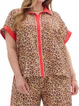 Entro Walk On The Wild Side Print Top - Plus In Leopard