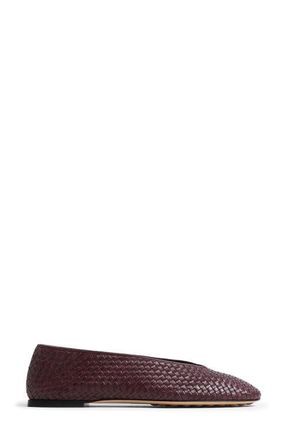 Bottega Veneta Lagoon Intrecciato Ballet Flat in Deep Mahogany at Nordstrom, Size 11.5Us