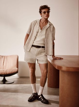 Le 31 Mens 100% European linen short Inseam: 4