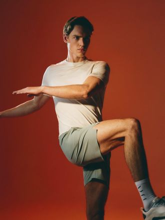 Born Living Yoga T-Shirt Chad White Chalk