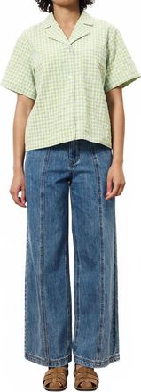 FRNCH Ilea Button Front Short Sleeve Blouse In Lime