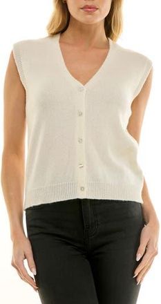 Socialite Sweater Vest in Ivory at Nordstrom Rack, Size X-Large