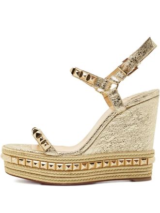 Christian Louboutin Cataclou studded wedge sandals - Oro