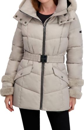 Shelli Segal Stretch Quilted Puffer Coat With Faux Fur Trim Jacket In Opal Grey