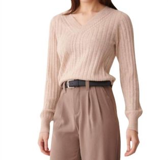 Isla Luna Cable Rib V-Neck Top In Light Fawn