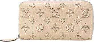 Louis Vuitton Pre-owned Monogram Mahina Long Zipper Wallet - Dames - Vintage Accessoires - Beige - ONE Size - Leer - Vintage