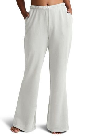Beyond Yoga Fade Out Flare Leg Sweatpants in Washed Vintage White at Nordstrom, Size X-Large
