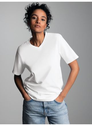 Trigema T-Shirt TRIGEMA TRIGEMA V-Shirt DELUXE Baumwolle, Damen, Gr. 4XL, weiss (wei&szlig;), 100% Baumwolle, Basic, Shirts T-Shirt