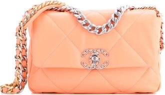 Chanel 19 Flap Bag Quilted Leather Medium crossbody bag - Oranje