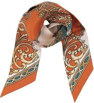 Guess ACCESSORI - Sciarpe su YOOX.COM