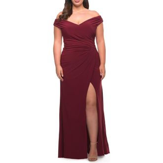 La Femme Matte Jersey Long Plus Dress with Ruching and Slit in Wine at Nordstrom, Size 16W