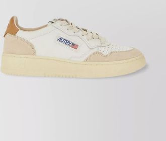 Autry low sneaker with contrast heel tab