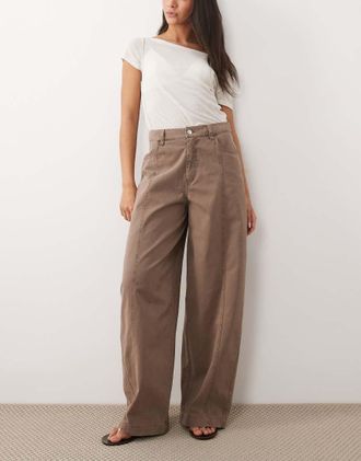 Asos Pantaloni bombati color fungo effetto slavato-Marrone