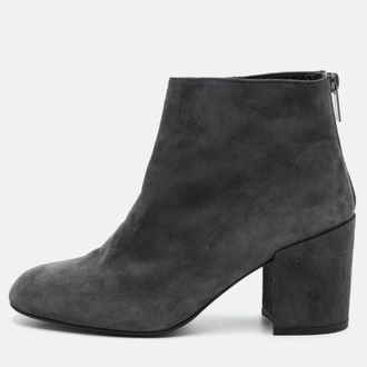 Stuart Weitzman Stuart Weitzman