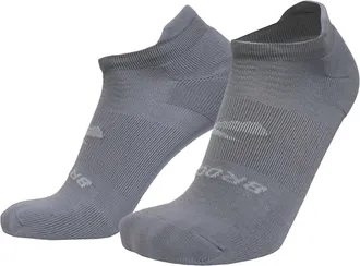 Brooks Mens Run In No Show Socks In Asphalt Grey