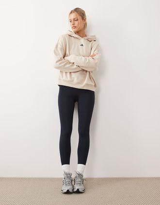 adidas adidas Sportswear - Three Stripes Studio - Felpa con cappuccio color pietra e blu navy-Bianco