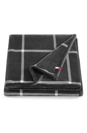 Tommy Hilfiger Dumbo Windowpane Reversible Throw in Charcoal Grey/ivory White at Nordstrom