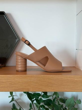 Intentionally blank Womens Kang Heel Sandal In Clay