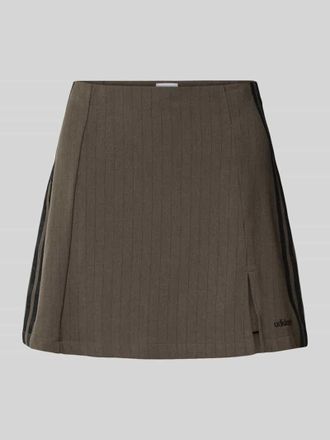 adidas Originals Minirock mit Label-Stitching in Mittelgrau, Gr&ouml;&szlig;e XS