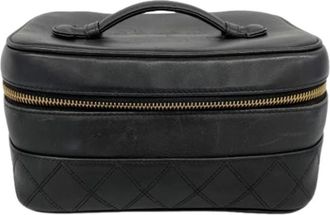 Chanel Pre-owned Bags, female, Black, Size: ONE SIZE Pre-owned Handbag / Vanity Bag