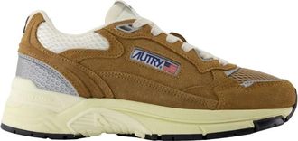 Autry Khaki Leather Trainers - Smooth Lambskin