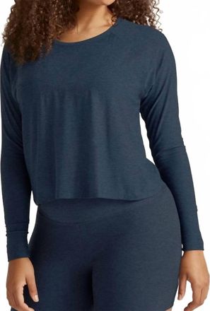 Beyond Yoga Daydreamer Pullover Top In Nocturnal Navy