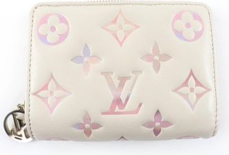 Louis Vuitton Beige Leather Wallet (Bi-Fold) (Pre-Owned)