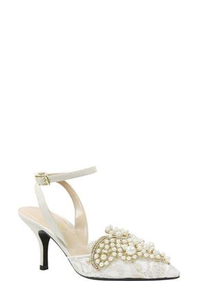 J. Reneé Desdemona Pointed Toe Pump in Ivory/White Fabric at Nordstrom, Size 7.5