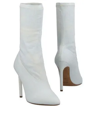 Yeezy by Kanye West SCHUHE - Stiefeletten auf YOOX.COM