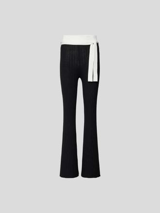 Remain Flared Fit Leggings in Ripp-Optik in Black, Gr&ouml;&szlig;e 40