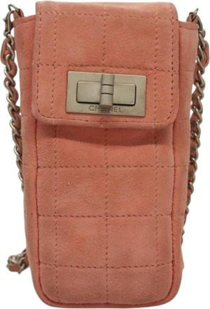Chanel 2,55 Pink Suede Shoulder Bag (Pre-Owned)