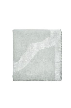 Ted Baker Magnolia Wool Throw in Silver | Size: 150 cm x 180 cm