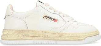 Autry Womens Medalist Low-Top Sneakers White Cow Hide Trainers