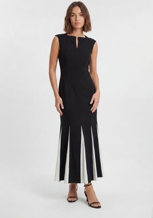 Karen Millen Godet Detail Maxi Dress in Mono at Nordstrom, Size 10