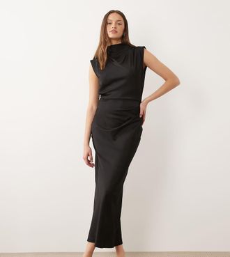 Asos Tall ASOS DESIGN Tall - Vestito midi in raso nero accollato con corpino a pieghe-Rosso