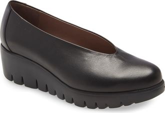 Wonders Lightweight Wedge Pump in Black Smooth Leather at Nordstrom, Size 9.5-10Us