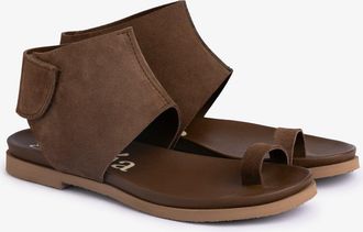 Pedro Garcia Flat gladiator sandal in brown leather | Vania| Spring Summer 26 | PEDRO GARCIA