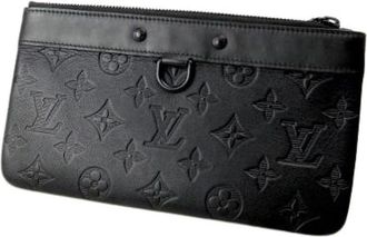 Louis Vuitton Pre-owned Clutches, female, Black, Size: ONE SIZE Pre-owned Pochette Discovery PM Leather Clutch Bag