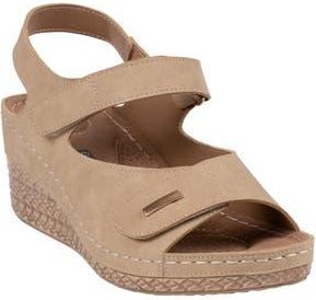 Good Choice Shoes Keltie Wedge Sandal in Beige at Nordstrom Rack, Size 6.5