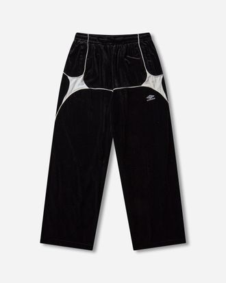 Umbro Velvet Jester Track Pants Black
