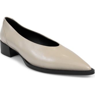 Aerosoles Mide Pointed Toe Pump in Stone Leather at Nordstrom, Size 7