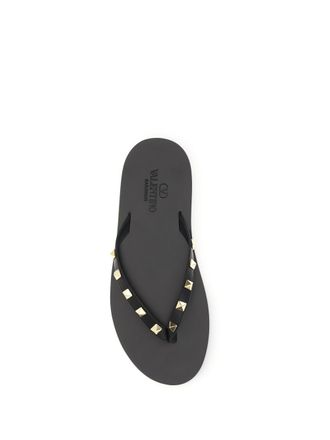 Valentino Garavani Mens Thong Sandals Rockstud Black Calf Leather