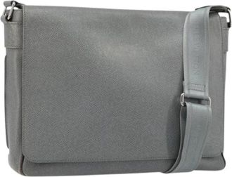 Louis Vuitton Pre-owned Cross Body Bags, female, Gray, Size: ONE SIZE Pre-owned Taiga Leather Shoulder Bag