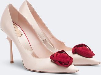 Roger Vivier Rose Vivier floral-appliqu&eacute; satin pumps