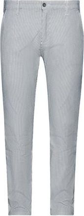 Guess BOTTOMWEAR - Trousers sur YOOX.COM