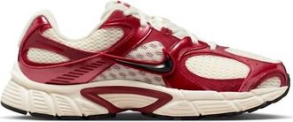 Nike Womens V5 Rnr Shoe In Soft Pearl/crimson