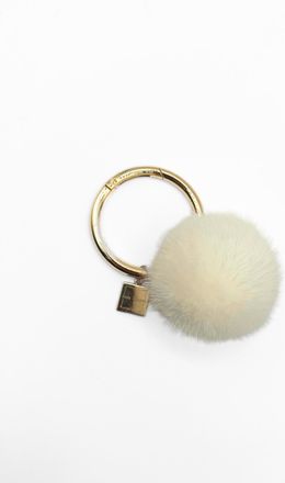 Linda Richards Womens Mink Pom Large Key Ring In White