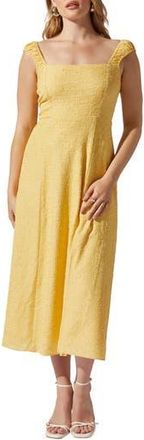 ASTR the Label Crinkle Maxi Dress in Yellow at Nordstrom Rack, Size Medium
