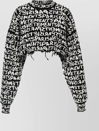 VETEMENTS paris monogram cropped sweater