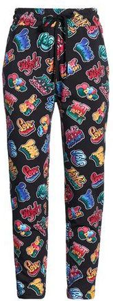 Love Moschino HOSEN & R&Ouml;CKE - Hosen auf YOOX.COM